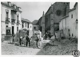 [Monumento a Manolete, plaza del conde de Priego, Córdoba. Obra. Imagen 2]