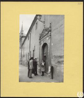 [Convento de] Franciscanas de Santa Úrsula en Alcalá de Henares. Portada