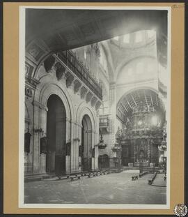 Iglesia de San Martín Pinario en Santiago de Compostela. Interior: nave y capilla mayor