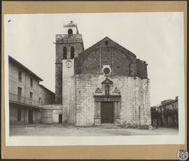 Iglesia parroquial de Vidreras, Gerona. Fachada y torre campanario [Santa María de Vidreras]