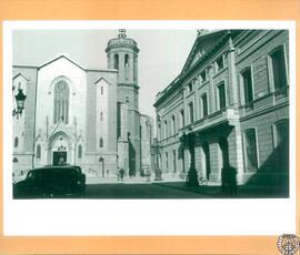 Iglesia de San Félix de Sabadell [Fachada neogótica y torre campanario; fachada del edificio del ...