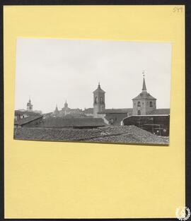 Torre de Santa María y Colegio de Málaga en Alcalá de Henares [Vista exterior de conjunto]