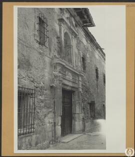 Casa de la familia del pintor (Martínez del) Mazo en Cuenca [Posada de San José. Portada barroca]