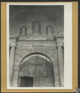 Colegiata de Bolea, Huesca [Detalle de la portada. Iglesia de Santa María la Mayor]
