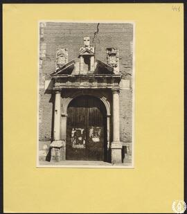 Convento del Carmen Calzado en Alcalá de Henares [Portada de la iglesia]