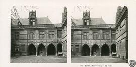 Paris. Musée Cluny. La cour