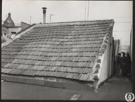 [Restauración y reforma del Oratorio del Caballero de Gracia, Madrid. Azotea de edificio colindan...