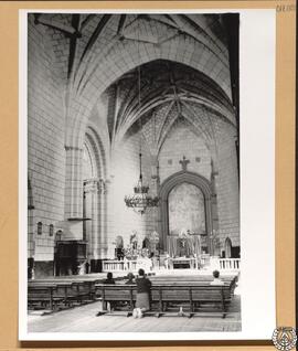 Iglesia parroquial de Villanueva de los Infantes, Ciudad Real [Bóvedas de crucería en el altar ma...