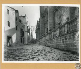 Colegiata de Jerez de la Frontera [Fachada lateral y vista de la calle. Catedral de Jerez de la F...