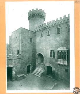 Patio del castillo de Castelldefels