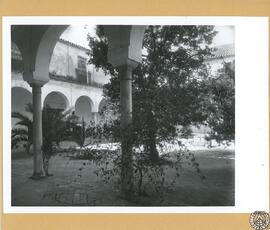 Convento [del Corpus Christi] de Bornos. Patio