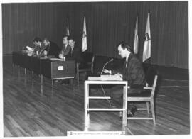 [1990. Acto Académico. Entrega de Diplomas-llamada de aspirantes. Imágenes 1990-051 a 1990-052]