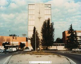 [Instalaciones INEF. Edificio central. Fachada principal. Imágenes 1997-048 a 1997-051]