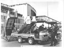 [1972. Regreso de Sapporo. Francisco Fernández Ochoa y Aurelio García Oliver. Imágenes 1972-036 a 1972-055; 1973-043]