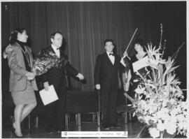 [1988. Acto Académico de la 6ª Promoción de Licenciados en Educación Física-Actuación "Trío Mompou". Imágenes 1988-075 a 1988-076]