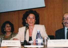 [1995. III Conferencia Internacional EGREPA-3ª Edad. Intervención Élida Alfaro Gandarillas. Imágenes 1995-004 a 1995-005; 1995-011]