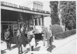 [1992. COOB'92. Asistentes-Fachada principal. Imagen 1992-044]