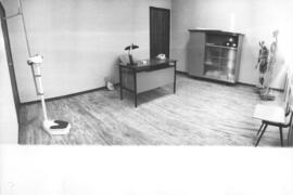 [Instalaciones INEF. Edificio central. Interiores-Laboratorios. Imágenes INS-071; INS-089 a 105; INS-112 a 113]