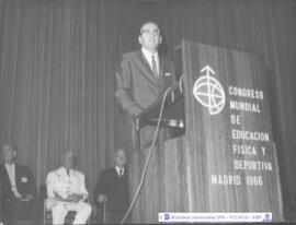 [1966. Congreso Mundial de E.F.D. Ponentes. Imágenes 1966-021 a 1966-022]