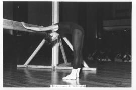 [1968. Curso Internacional de Educación Física y Deportes. Mónica Beckman en Auditorio-exhibición. Imágenes 1968-286 a 1968-291; 1968-370; 1968-378]