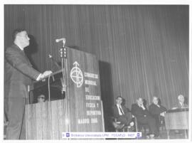 [1966. Congreso Mundial de E.F.D. Ponentes. Imágenes 1966-003 a 1966-020]