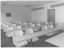 [Instalaciones INEF. Edificio central. Interiores-Aulas. Imágenes INS-065 a 066; INS-069 a 070; INS-125]