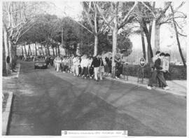 [1989. Marcha a la "Almudena"-calle del arquitecto López Otero. Imágenes 1989-117 a 1989-127; 1989-131; 1989-136]