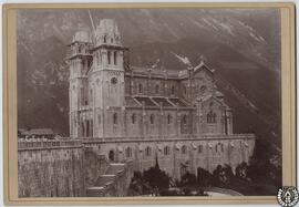 Templo monumental de Covadonga [Imagen 2]
