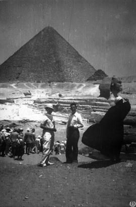 Conjunto de Gizeh, Egipto. Pirámide de Keops y la esfinge