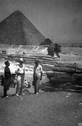Conjunto de Gizeh, Egipto. Pirámide de Keops y la esfinge