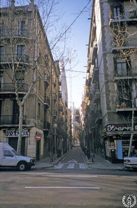 Calle Valencia (entre Cerdeña y Marina)